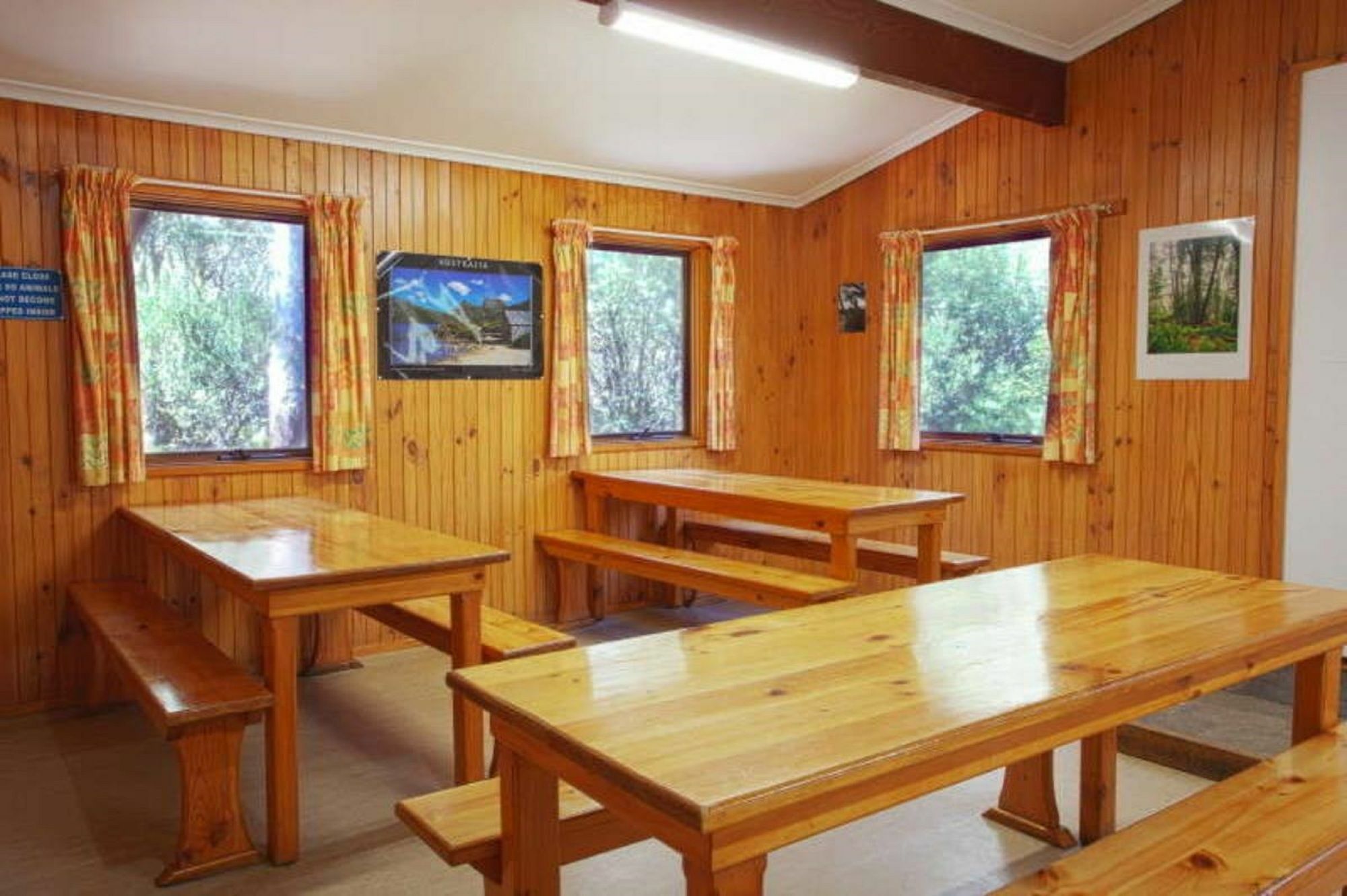 Lodge Discovery Parks -