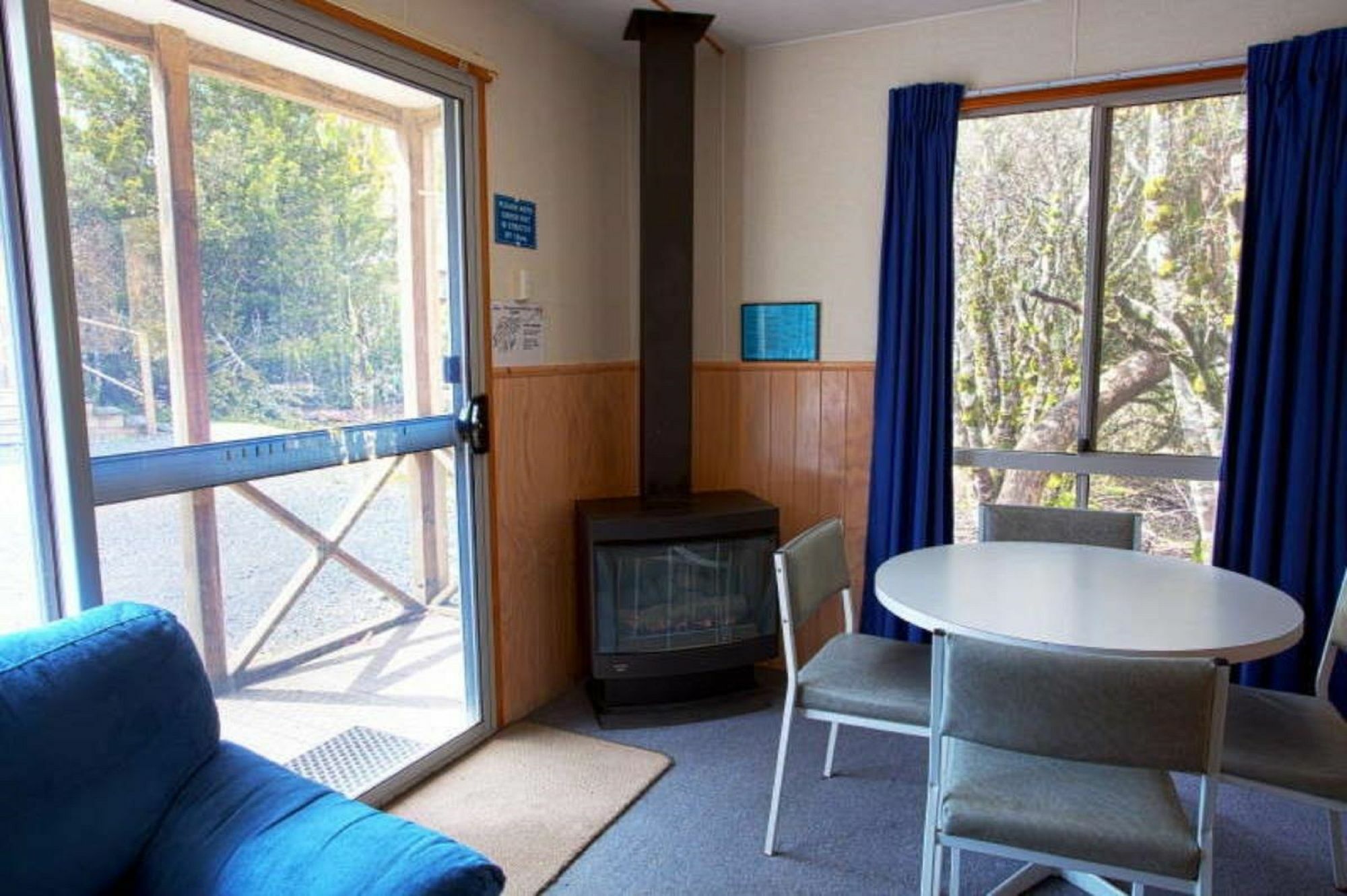 Lodge Discovery Parks -